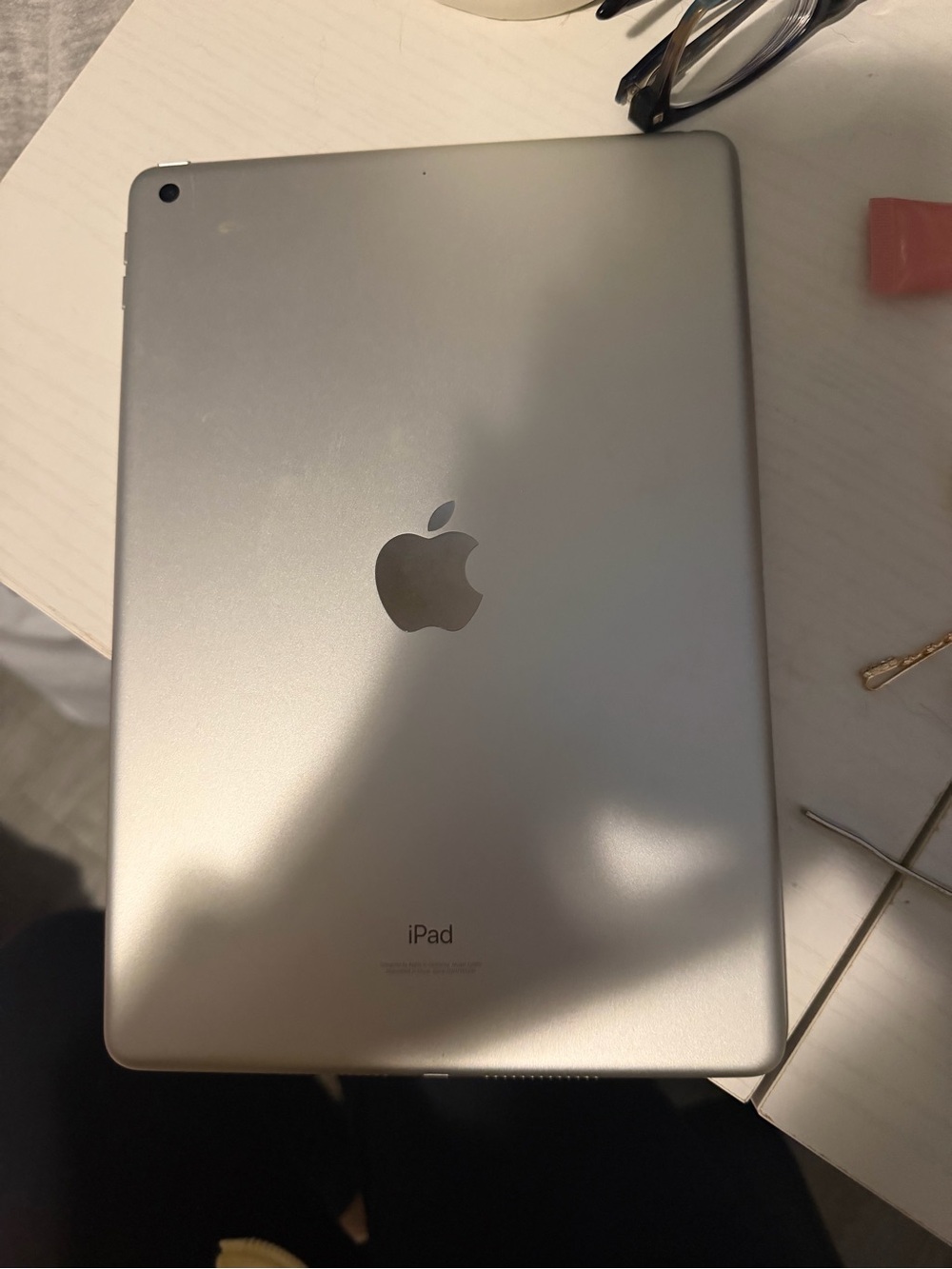 iPad Back - Picture 3 of 3